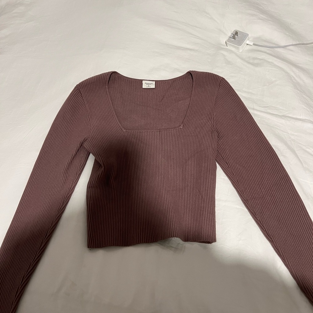 Abercrombie & Fitch Mauve Long Sleeve Top